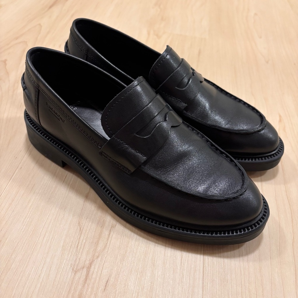 Vagabond Alex Loafer